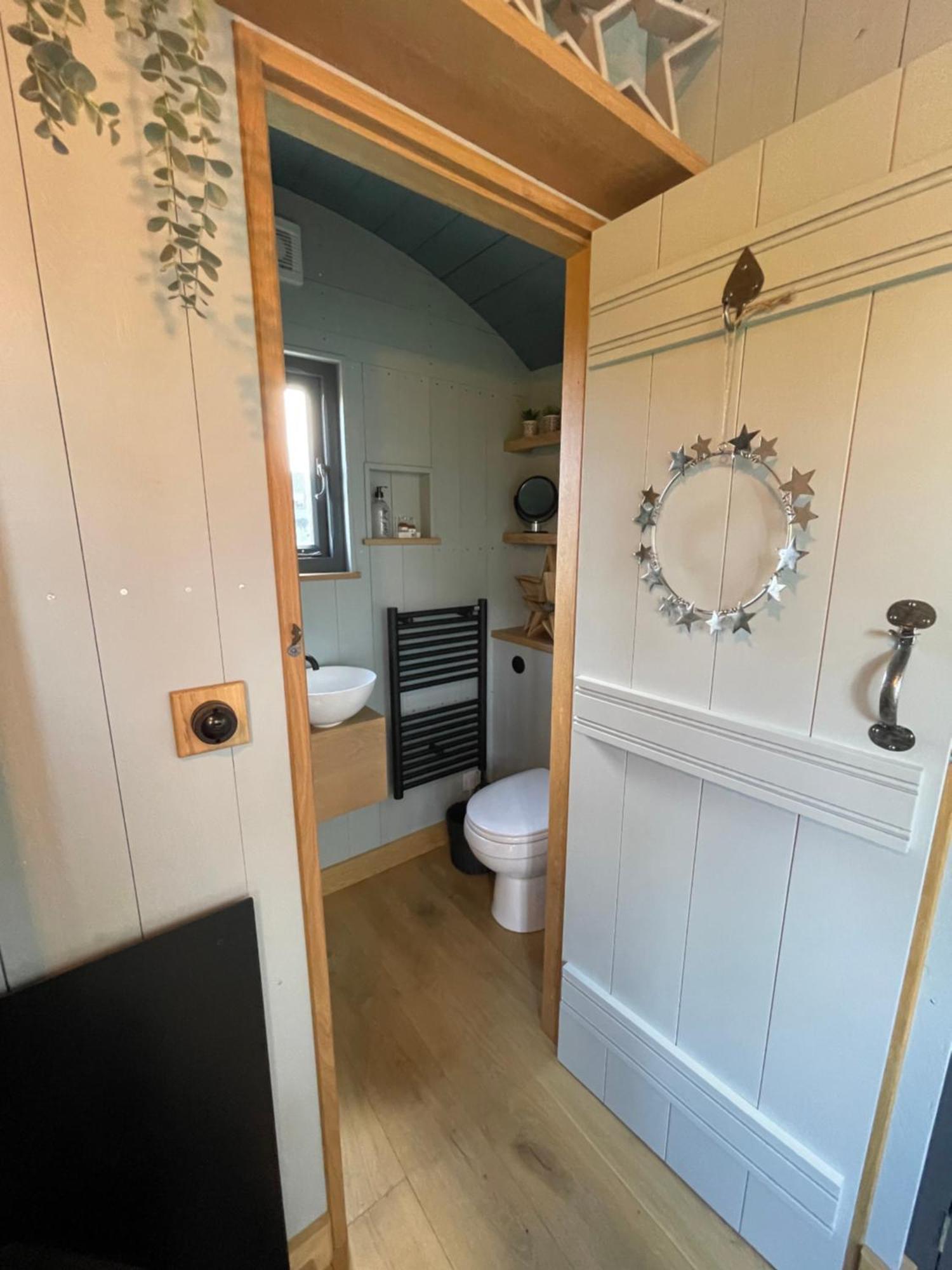 Wick House Apartment ทอนทัน ภายนอก รูปภาพ